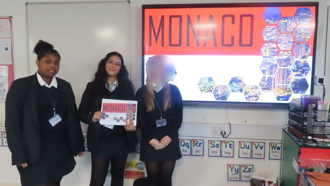 These students guided their classmates through Monaco, providing a lot of useful information about "Le rocher"
